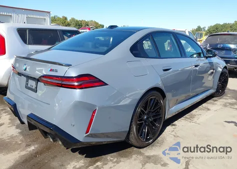 2025 BMW M5 from USA, damaged, VIN WBS83FK0XSCT42172